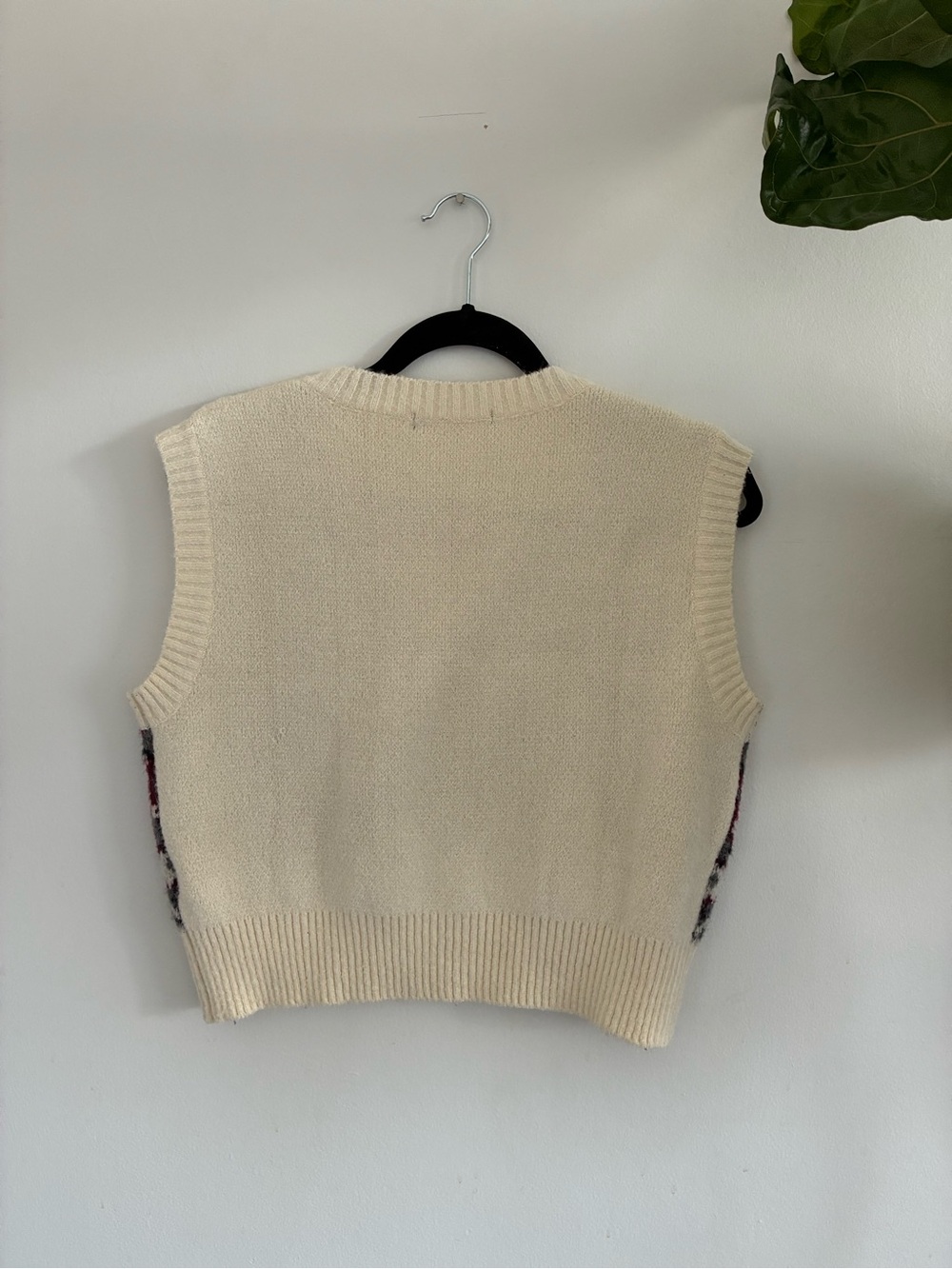 Sweater Vest from Korean Brand Mixxo - Picture 2 of 2